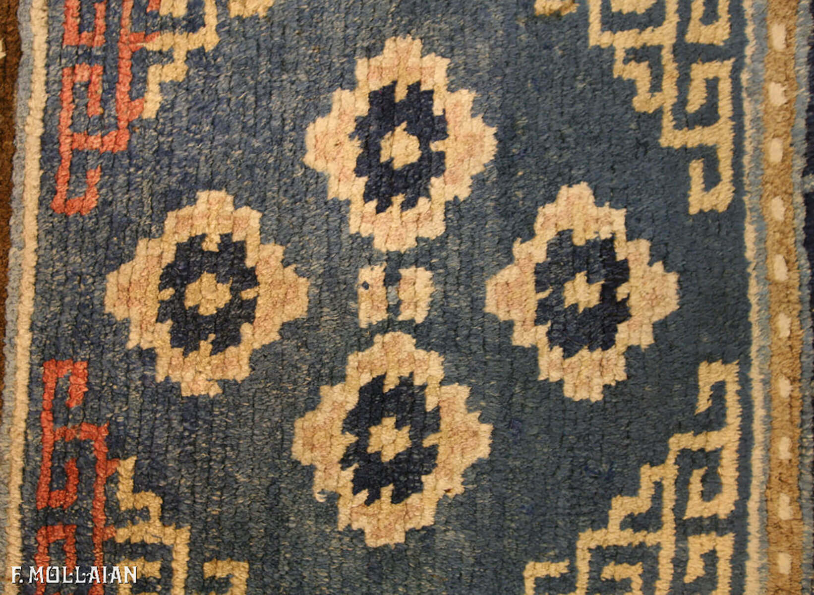 قالی آنتیک فرش تبت کد:۹۲۰۵۵۶۱۳